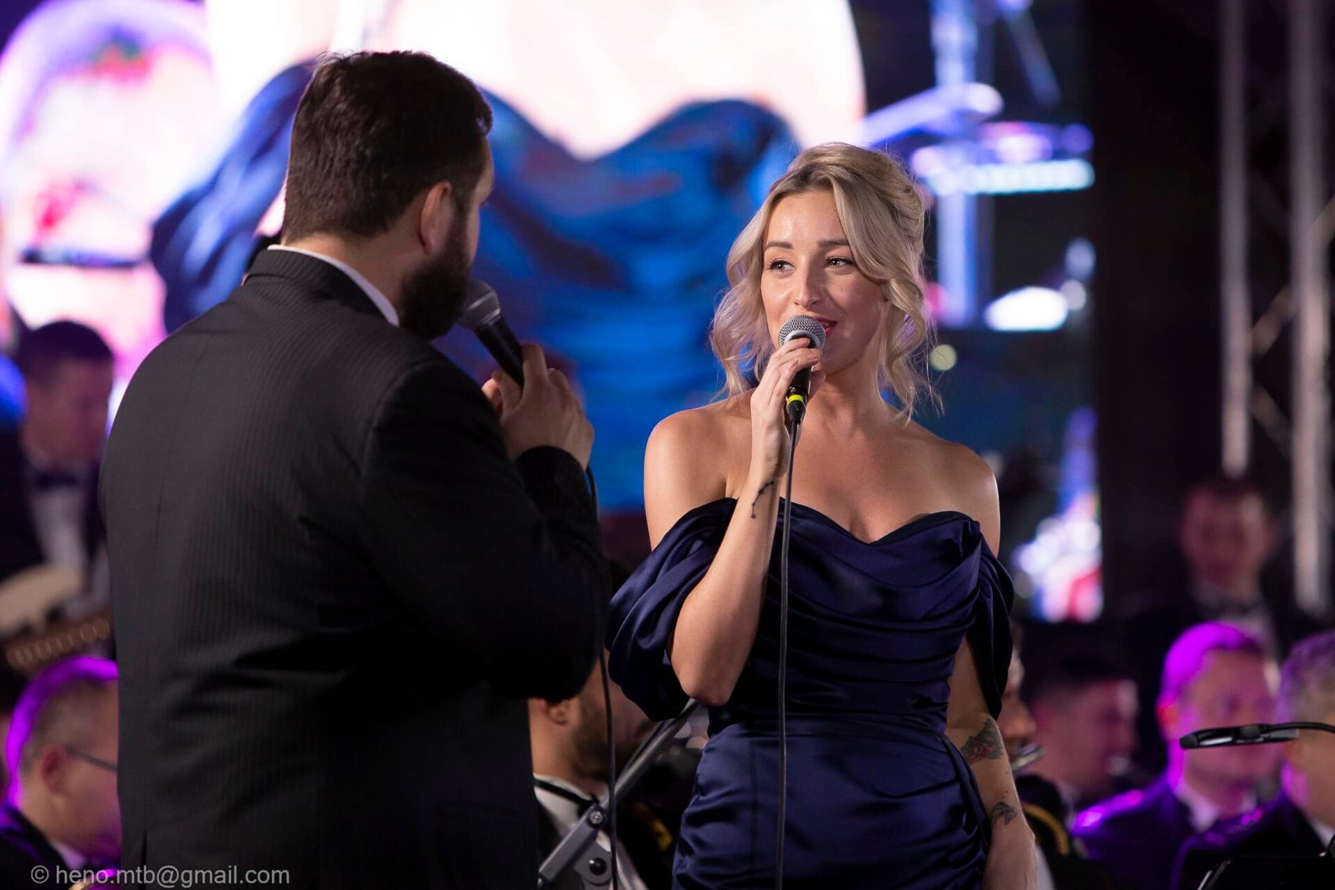 Lenka Piešová duet na koncerte s orchestrom